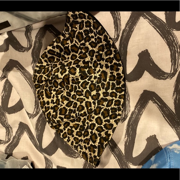 Selling as bundle - Picture 2 of 4